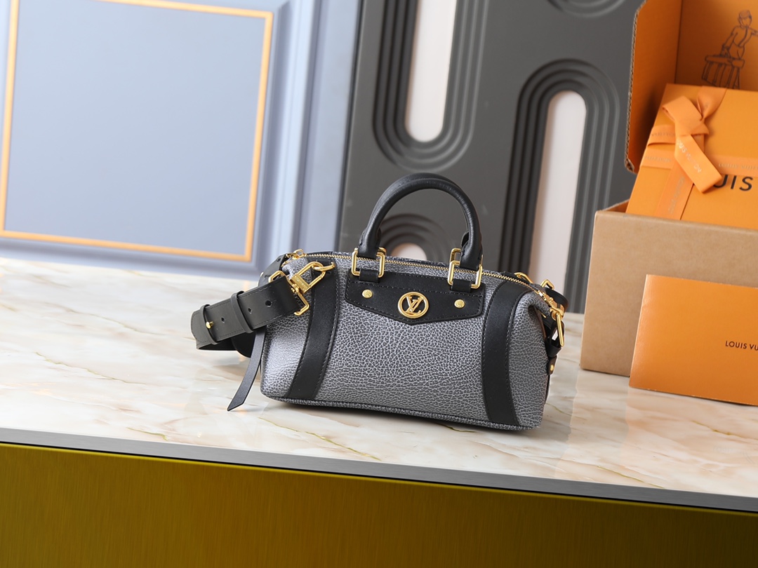 Louis Vuitton LV Classic Handbag Premium Canvas Padlock Detail Office Commute High-End Fashion